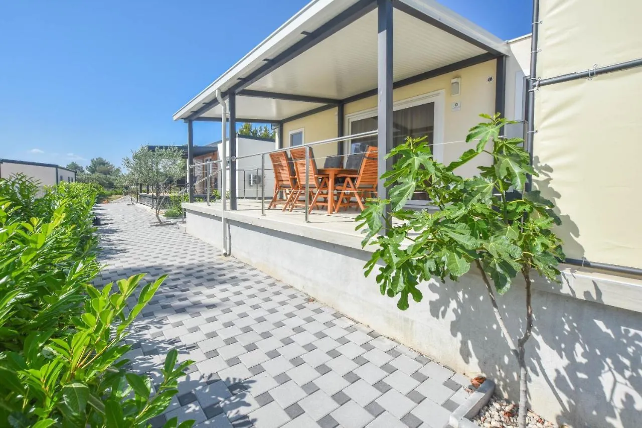 Mobile Home Kastanjola Biograd Na Moru 0*,
