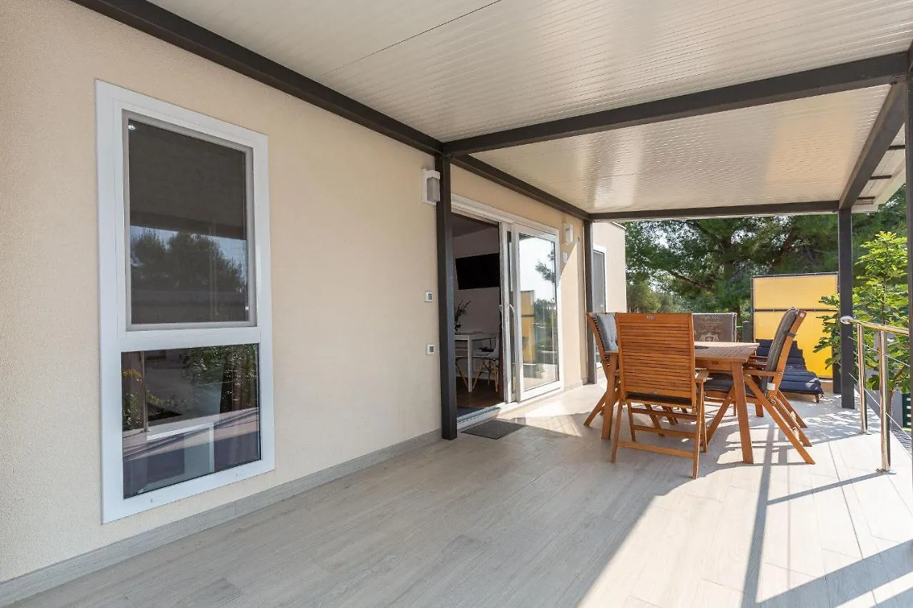 Casa vacanze Mobile Home Kastanjola Biograd Na Moru